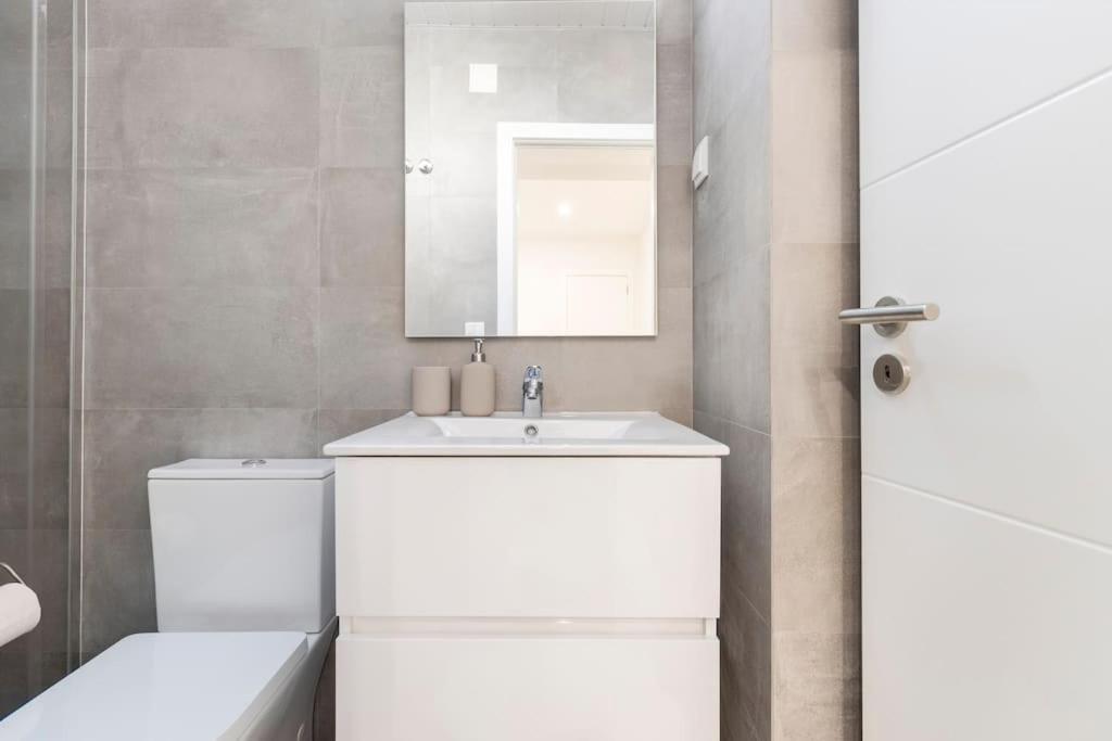 Cozy And Modern Flat In Lisbon Lisboa Exterior foto